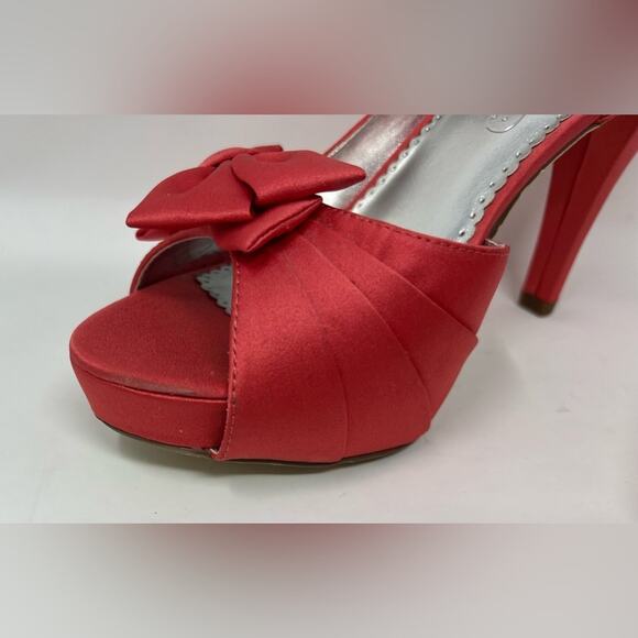 MICHELANGELO MARIBELLE- Peach Satin Bow Heels - Picture 7 of 10